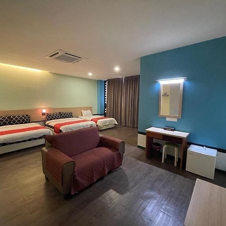 N&L Hotel קואלה טרנגאנו מראה חיצוני תמונה
