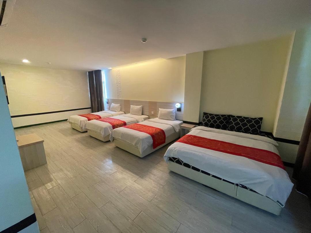 N&L Hotel קואלה טרנגאנו מראה חיצוני תמונה