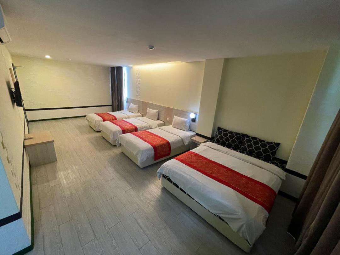 N&L Hotel קואלה טרנגאנו מראה חיצוני תמונה