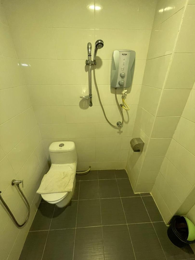 N&L Hotel קואלה טרנגאנו מראה חיצוני תמונה