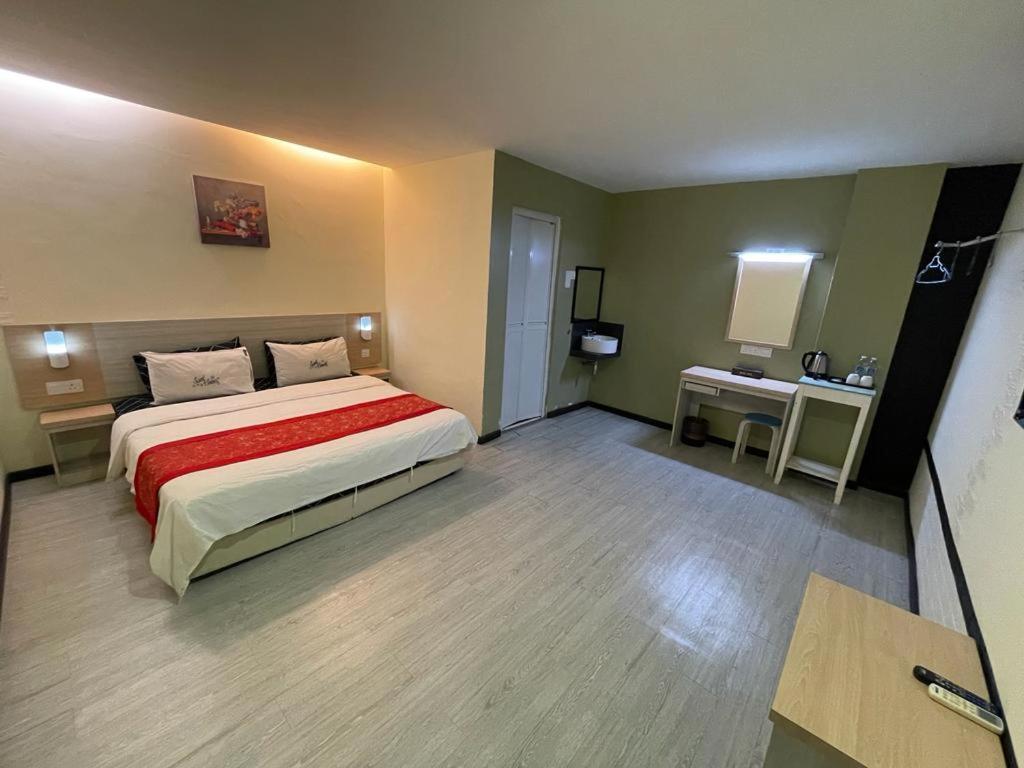 N&L Hotel קואלה טרנגאנו מראה חיצוני תמונה