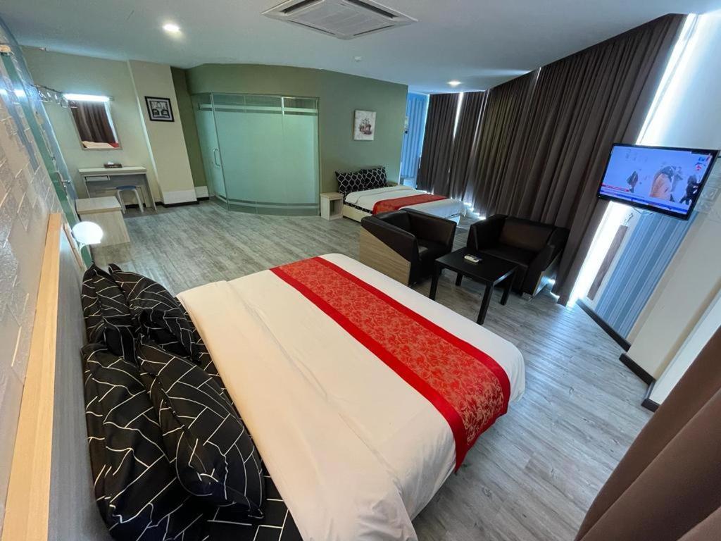 N&L Hotel קואלה טרנגאנו מראה חיצוני תמונה
