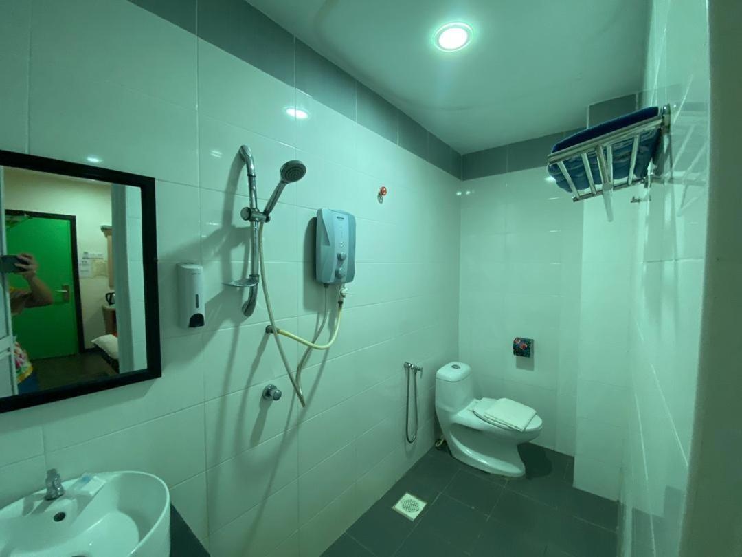 N&L Hotel קואלה טרנגאנו מראה חיצוני תמונה